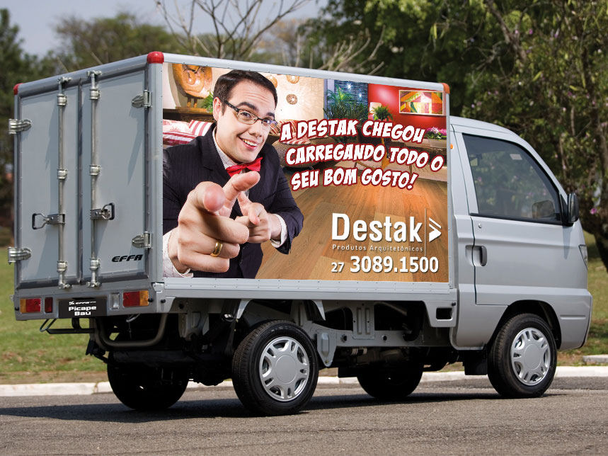 Plotagem em veículo